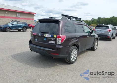 2013 Subaru Forester 2.5X Premium z USA, uszkodzony, nr VIN JF2SHADC5DH404156